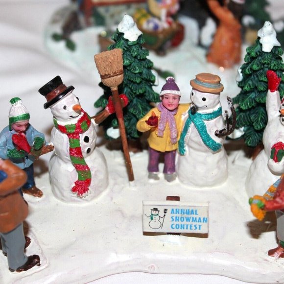 LARGE LOT LEMAX CHRISTMAS VILLAGE ACCESS. TREES FIGURINES TREE HOUSE GAZEBO - Picture 6 of 13